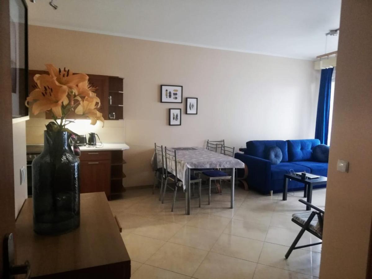 Swinoujscie Platan Patio 2- Berry Apartments Bagian luar foto