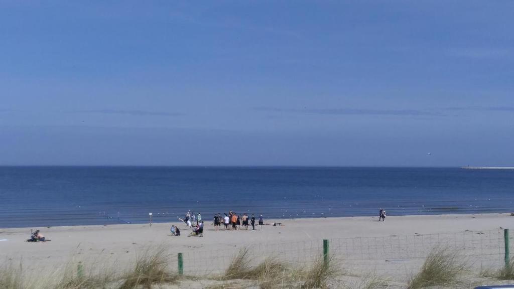 Swinoujscie Platan Patio 2- Berry Apartments Bagian luar foto